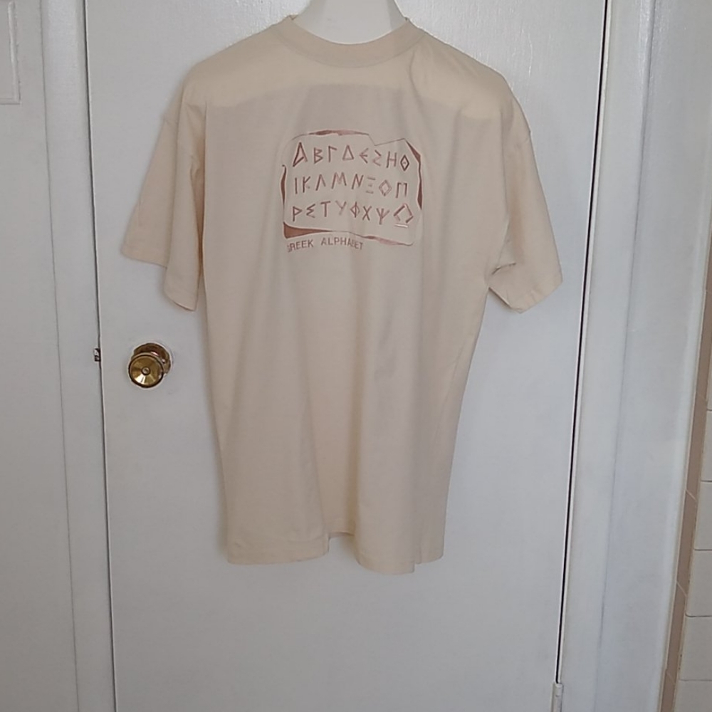 Tee shirt
